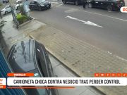Trujillo: camioneta choca contra negocio tras perder control