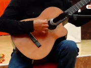 Belén Delgado y su padre emocionaron con el charango