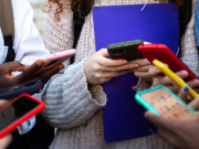 Internacional: vetan redes sociales para menores de 15 años en Francia