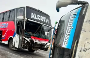 Trujillo: Más de 30 trabajadores resultaron heridos tras choque de buses en la Panamericana Norte