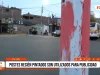 Trujillo: Postes recién pintados son utilizados para publicidad