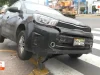 Trujillo: Auto quedó suspendido sobre bolardos tras accidente en avenida Larco
