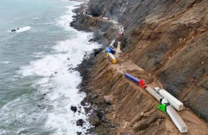 Arequipa: puente aéreo evacuó a 192 personas varadas entre Atico y Ocoña tras bloqueo de la Panamericana Sur