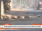 Trujillo: vecinos bloquean vía para exigir asfaltado tras casi 20 años de reclamos